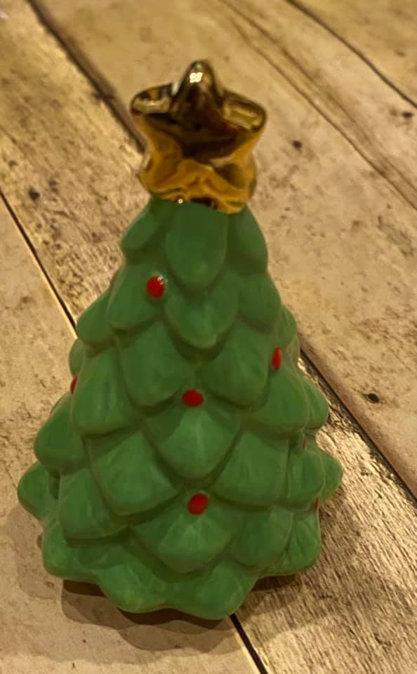 Zrike Brands Entertaining Christmas Tree - The Downtown Dachshund